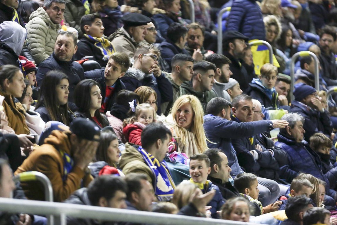 FOTOS: Búscate en las gradas de Carranza