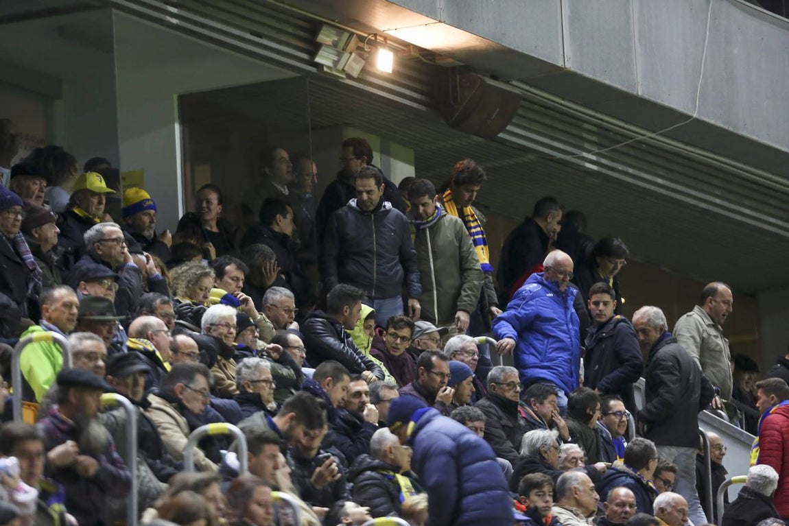 FOTOS: Búscate en las gradas de Carranza