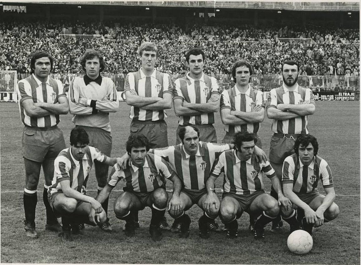 Uno de los equipos míticos del Sporting de Gijón, con Quini y Maceda. 