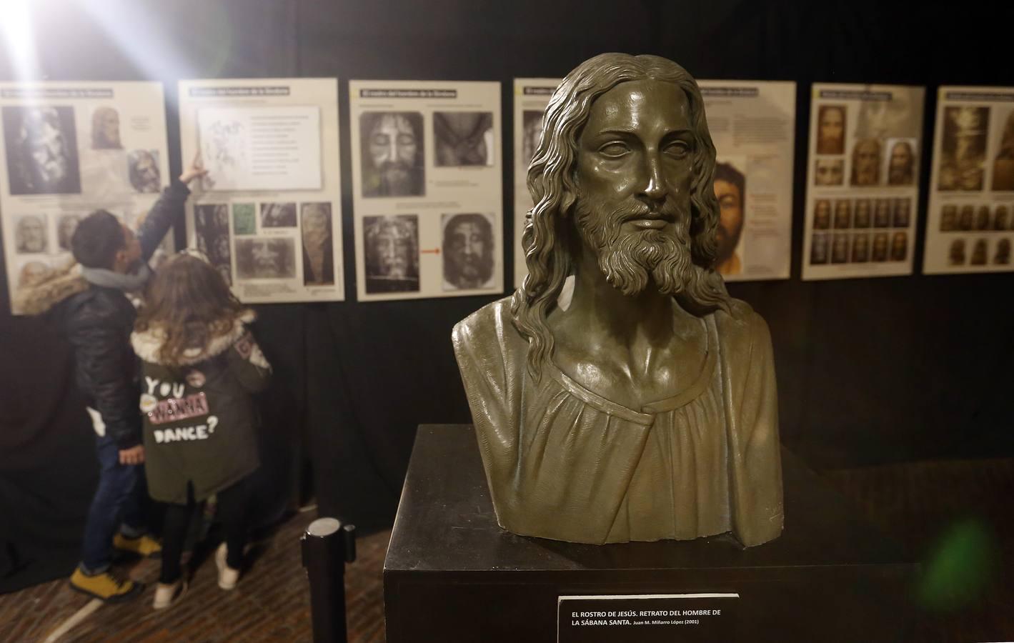 En imágenes, la exposición de «El hombre de la Sábana Santa» en Córdoba