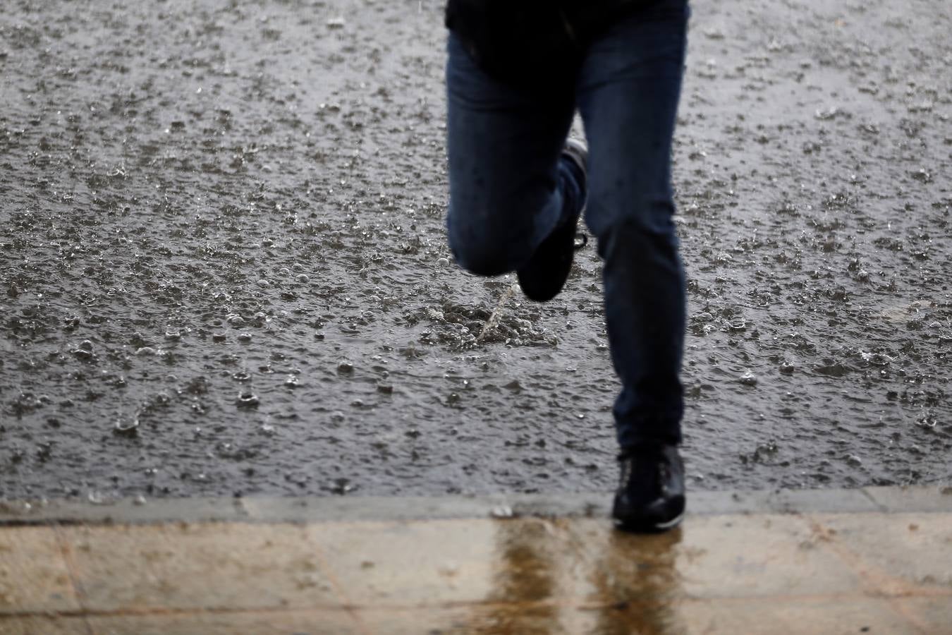 Lluvia en Córdoba. VALERIO MERINO