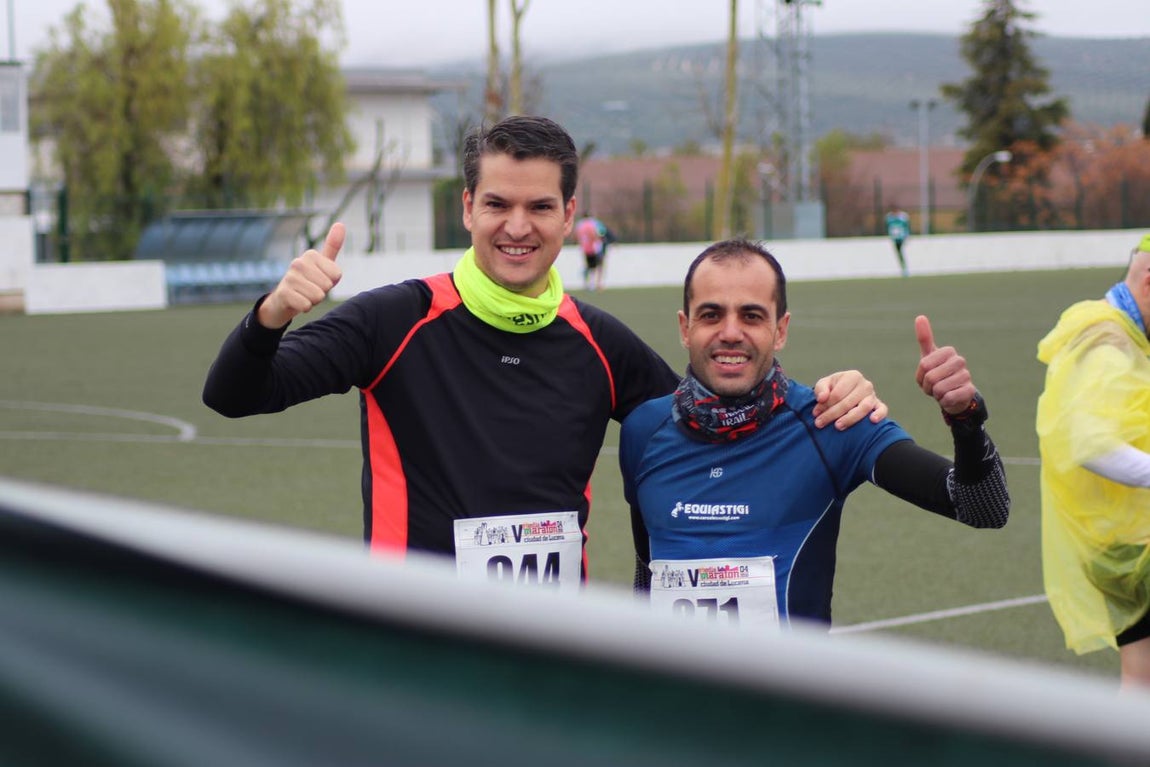 La lluviosa Media Maratón de Lucena, en imágenes