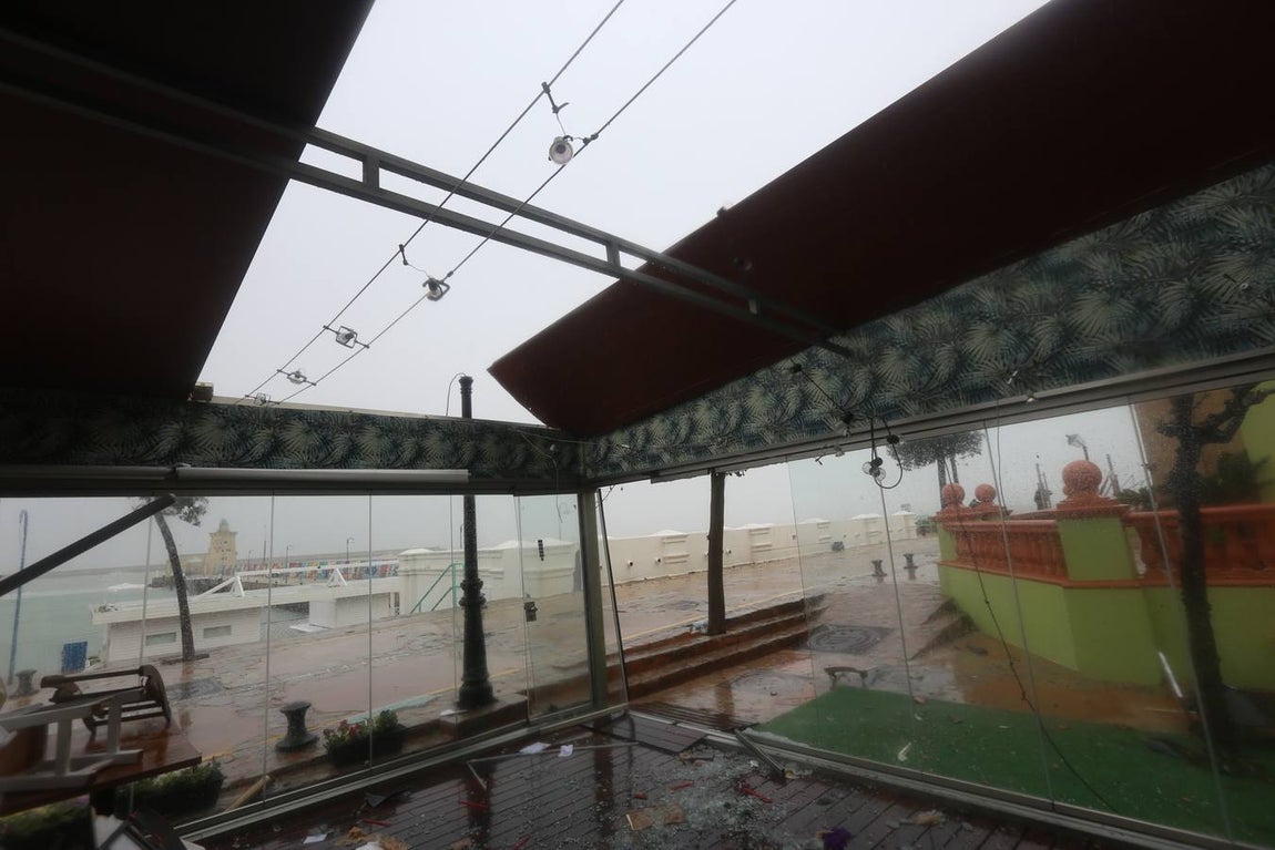 Así está Puerto Sherry después del tornado