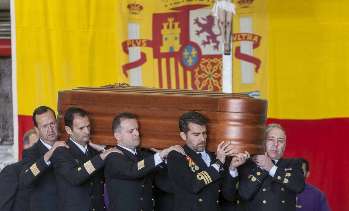 Honras fúnebres por el capitán de fragata Javier Montojo
