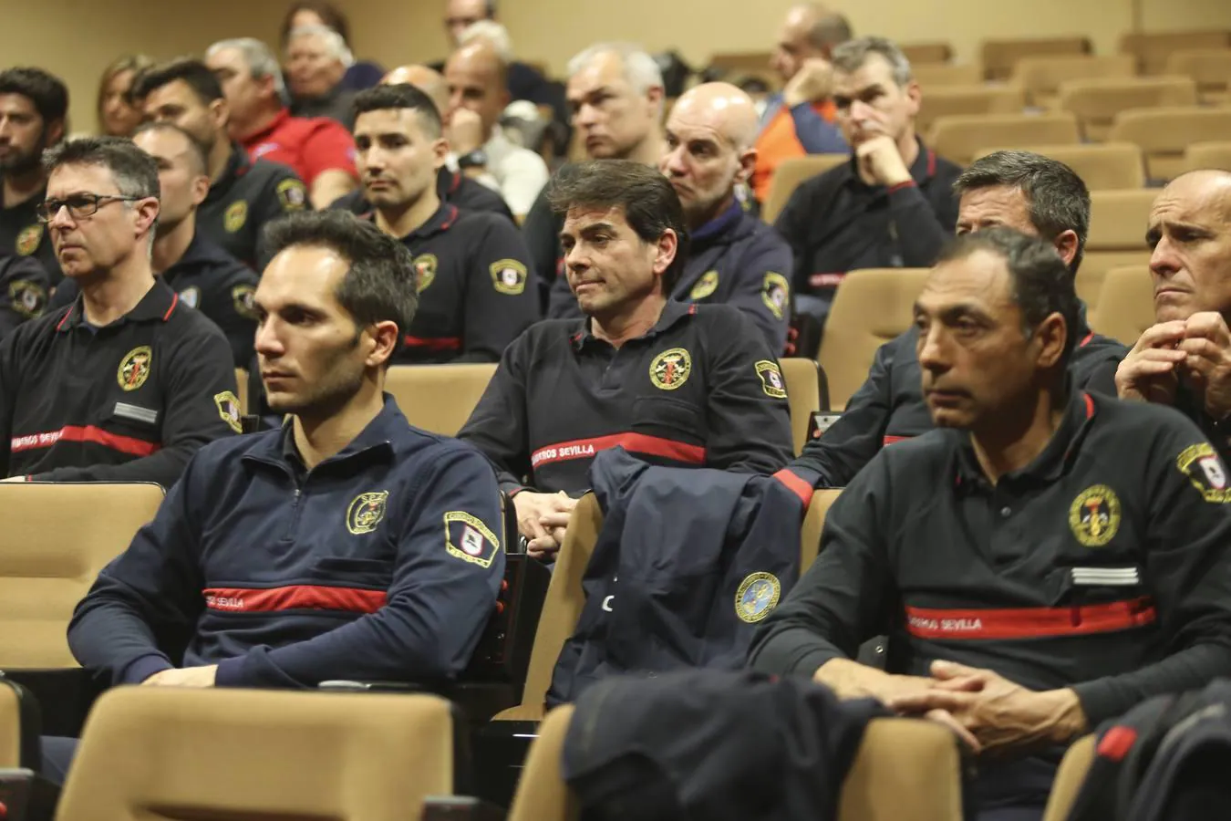 Reconocimiento a los bomberos de Sevilla