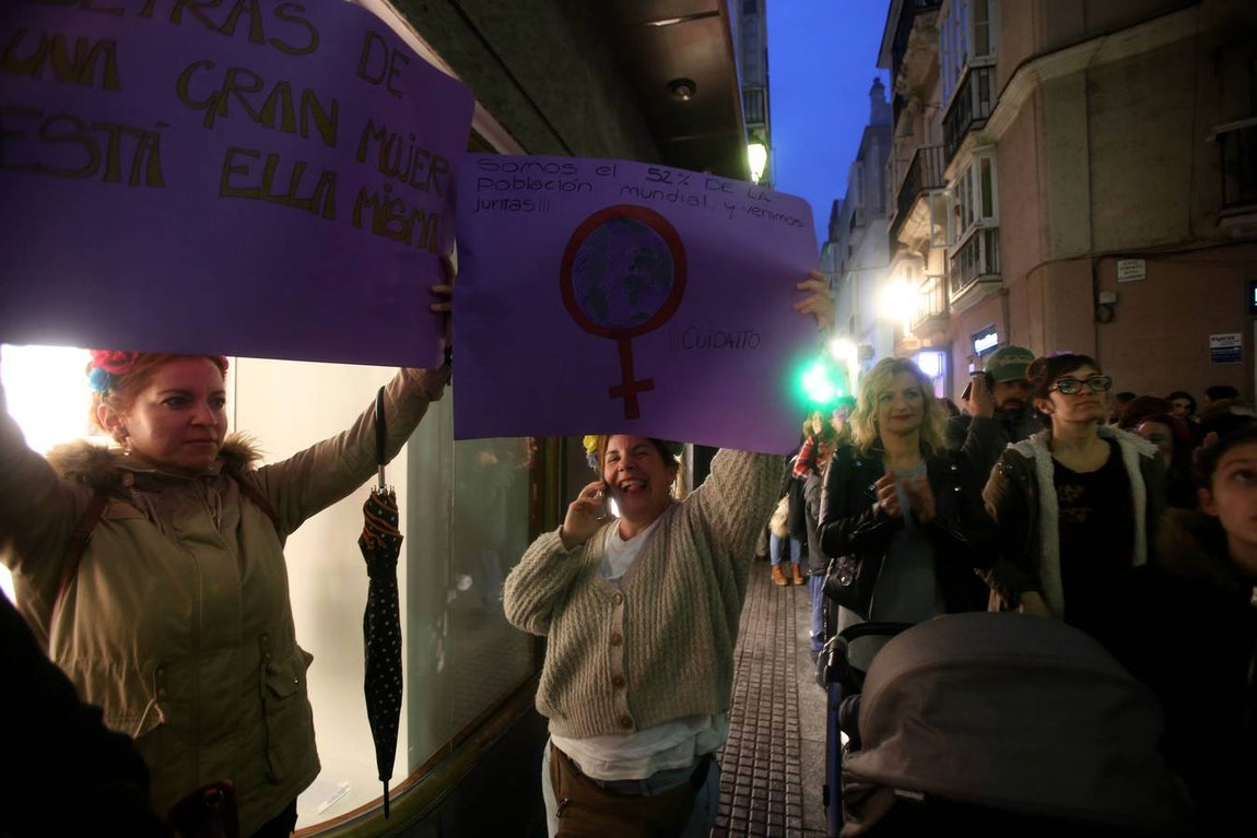 FOTOS: Así fueron las concentraciones del Día de la Mujer en Cádiz