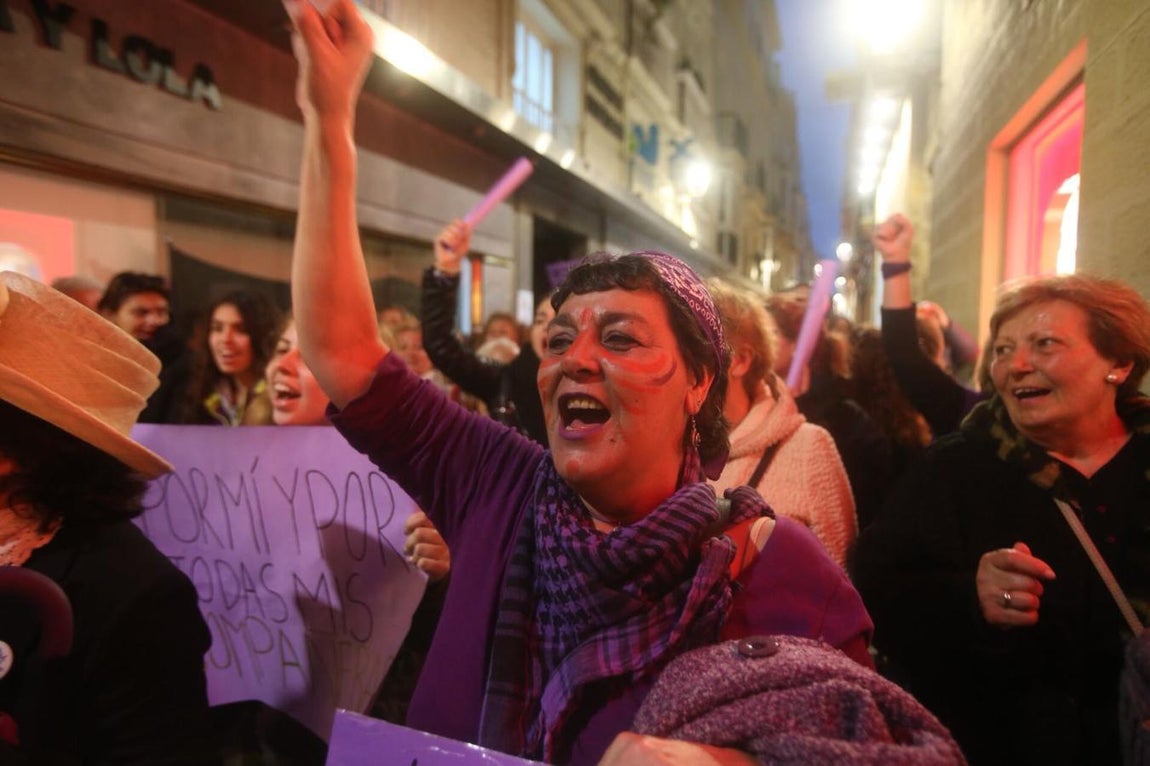 FOTOS: Marcha masiva en Cádiz por el Día Internacional de la Mujer