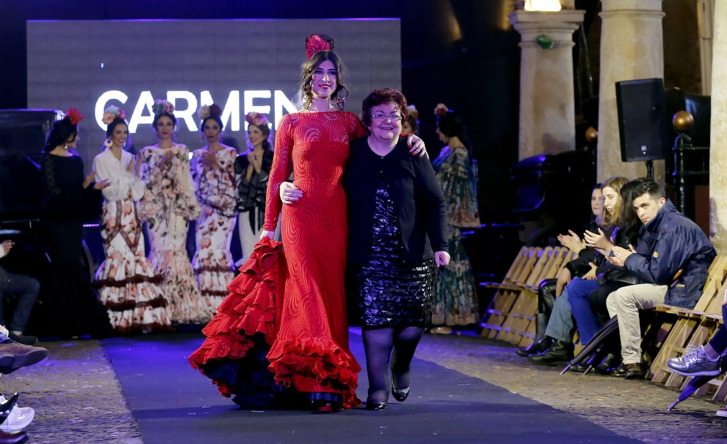 En imágenes, el desfile de moda flamenca en las Caballerizas Reales de Córdoba