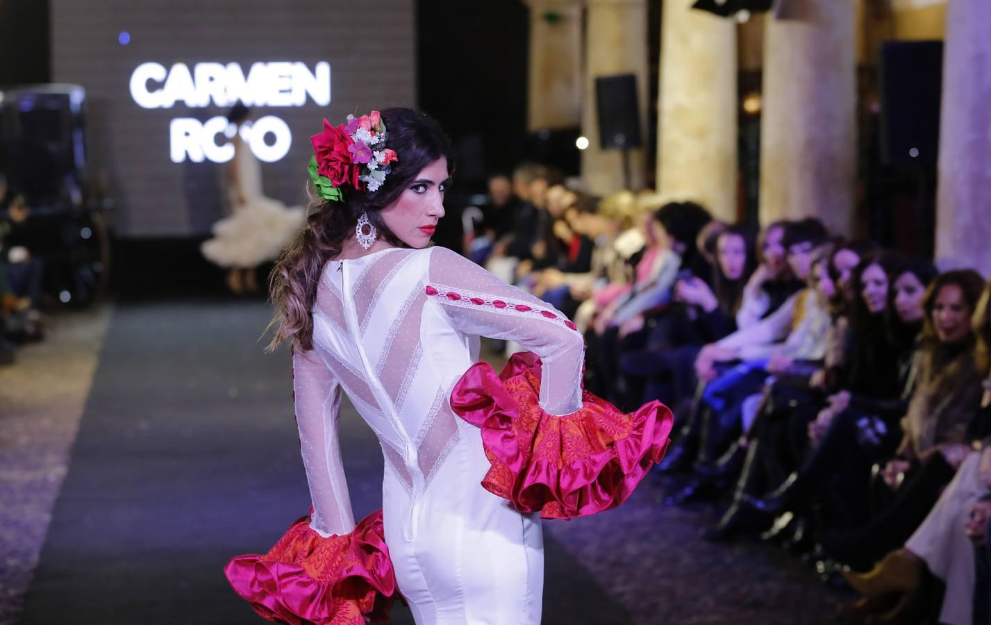 En imágenes, el desfile de moda flamenca en las Caballerizas Reales de Córdoba