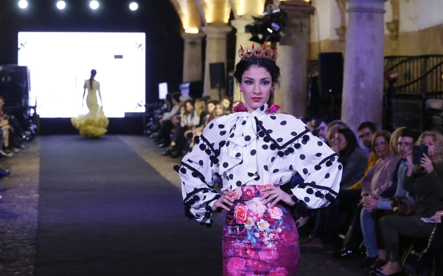 En imágenes, el desfile de moda flamenca en las Caballerizas Reales de Córdoba