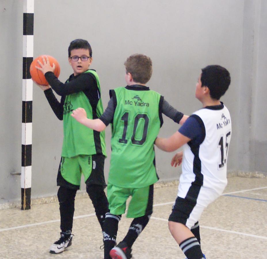 Las mejores imágenes del partido de baloncesto entre Escuelas Pías Aluche y Obispo Perello