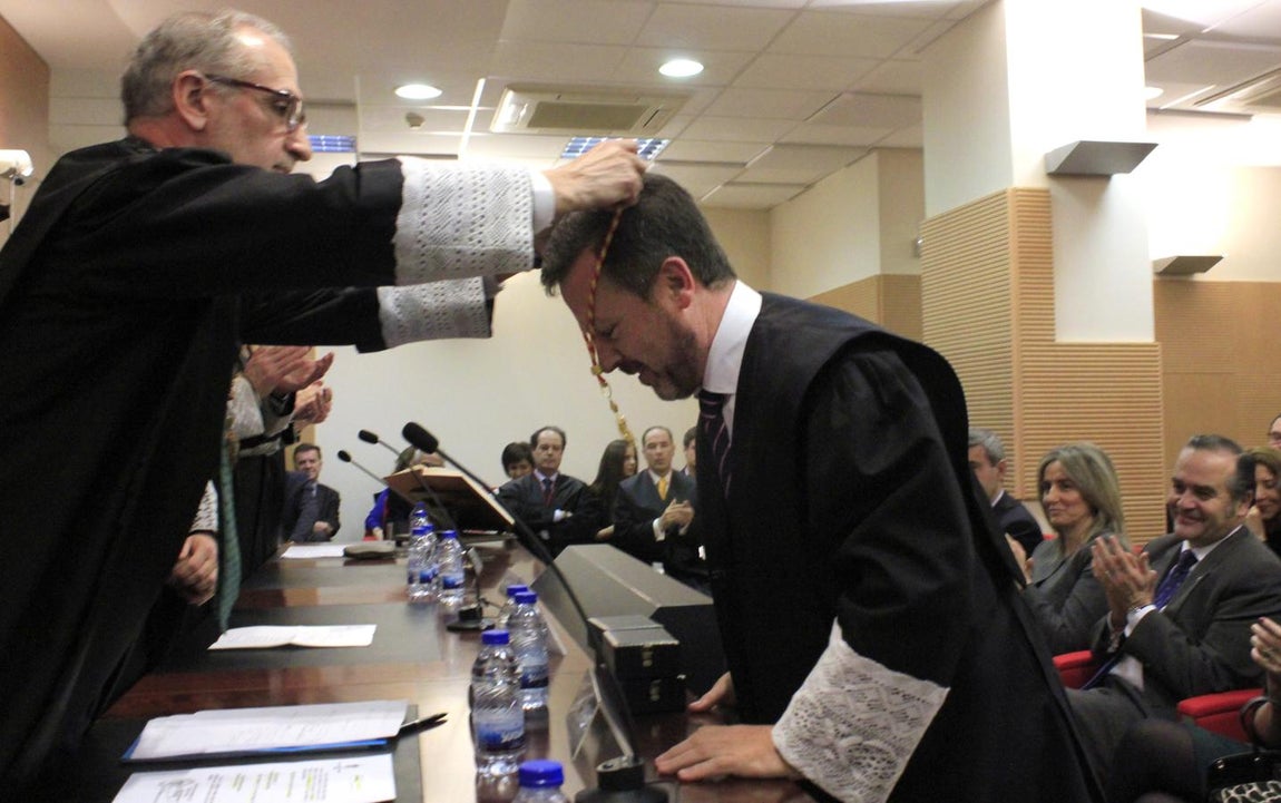 La toma de posesión de Ángel Cervantes, decano del Colegio de Abogados, en imágenes