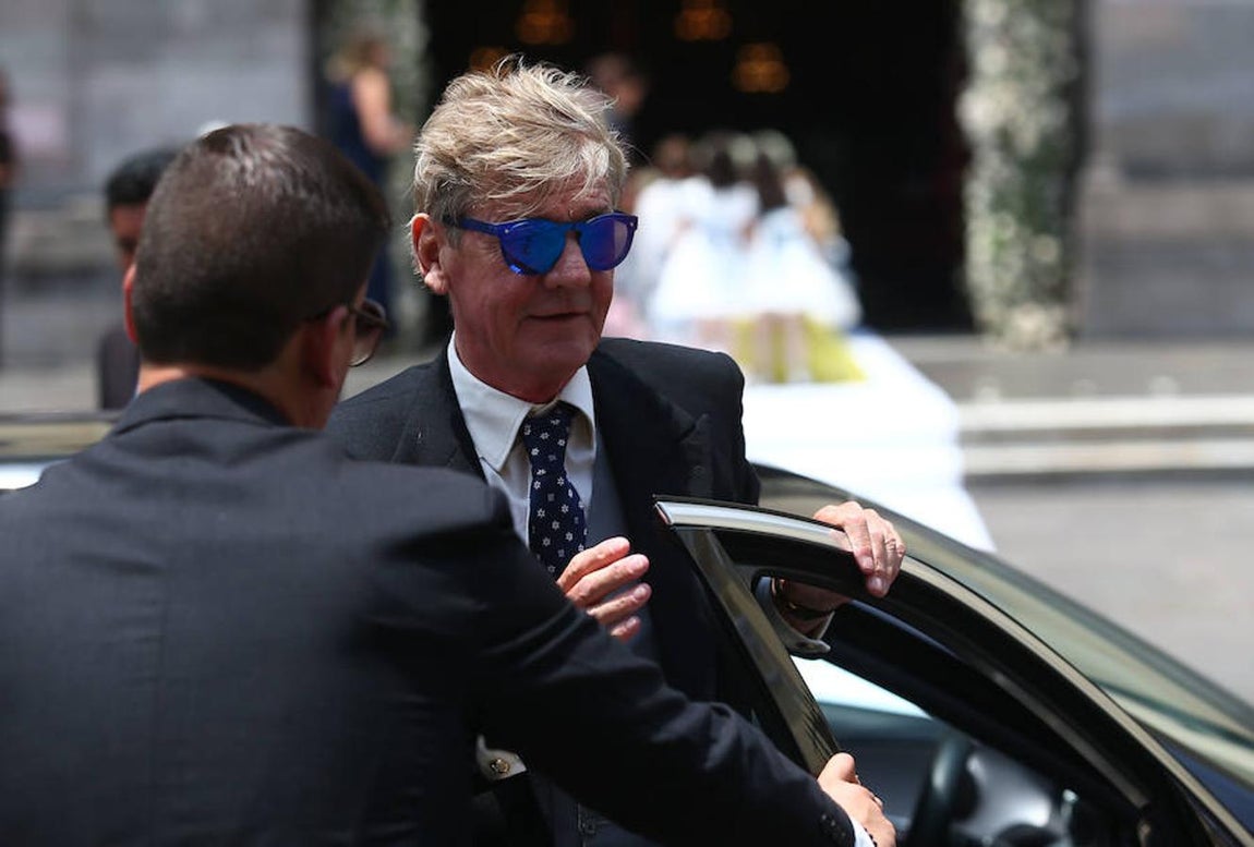 Ernesto de Hannover, padre del novio, llegando a la ceremonia. 
