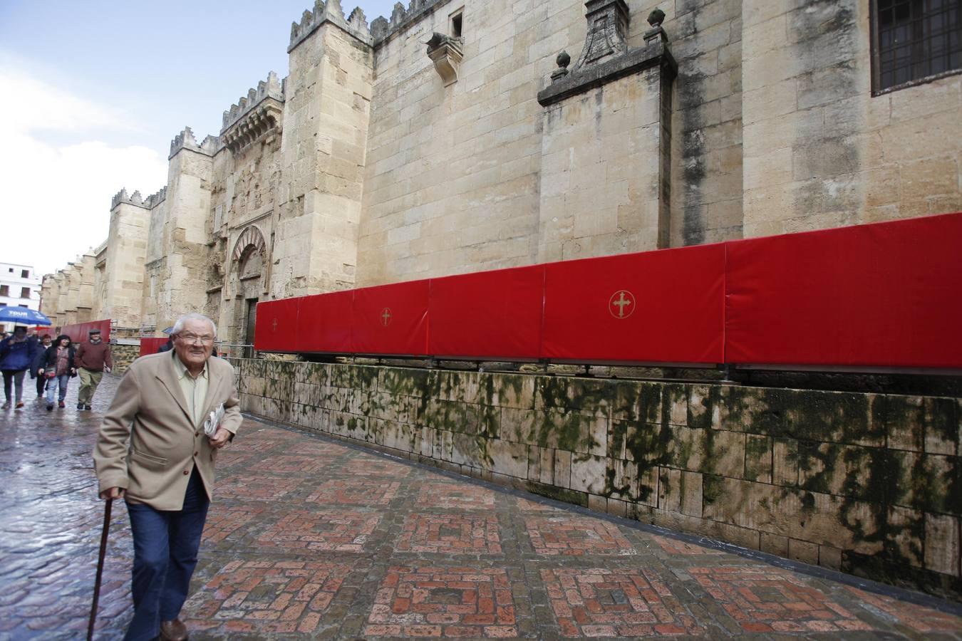 La preparación de la Semana Santa de Córdoba, en imágenes