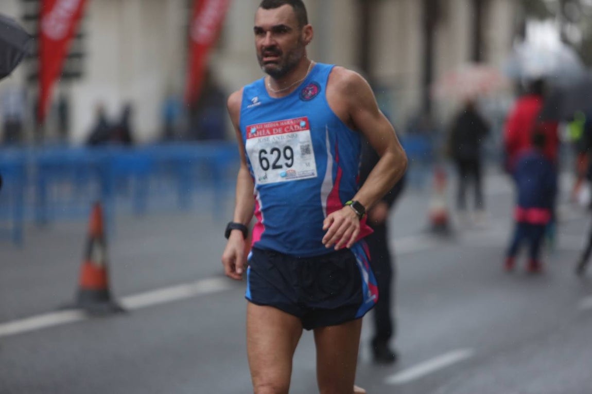 Las fotografías de la llegada a la meta en la Media Maratón