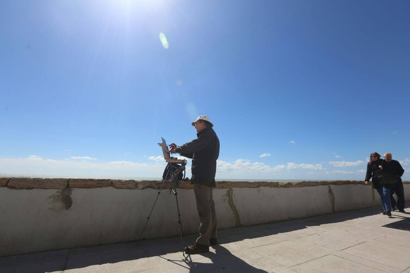 FOTOS: Cádiz estrena la primavera con sol y frío