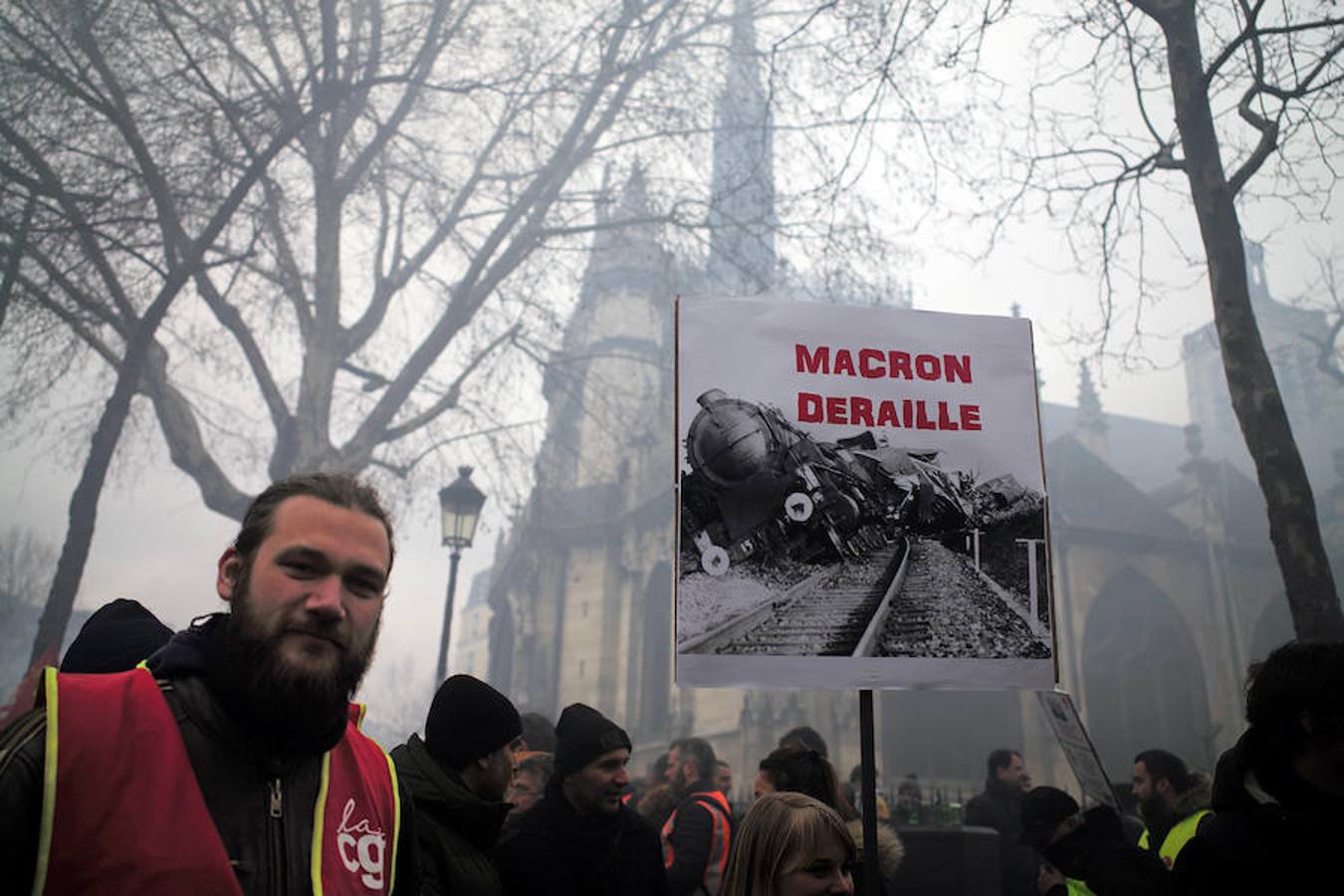 Huelga contra la política económica de Macron, en imágenes. 
