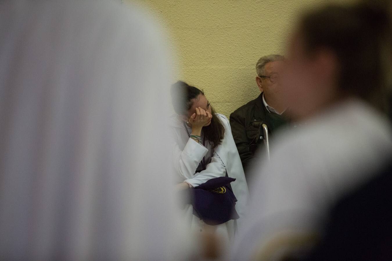 En fotos, un Viernes de Dolores triste para la hermandad de Pino Montano en la Semana Santa de Sevilla 2018