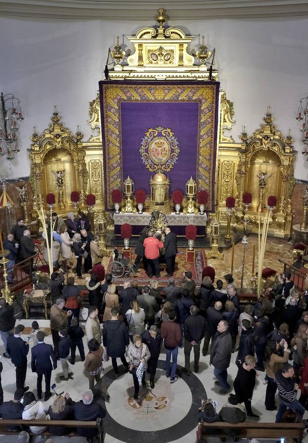 En fotos, devoto Besamanos a Jesús del Gran Poder en la Semana Santa de 2018