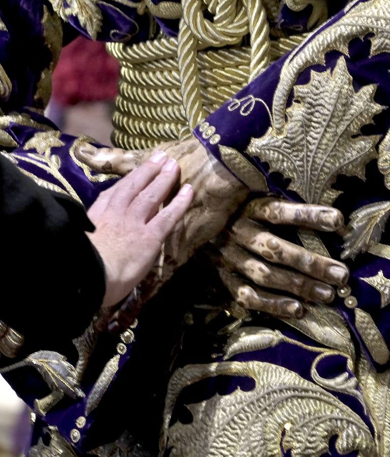 En fotos, devoto Besamanos a Jesús del Gran Poder en la Semana Santa de 2018