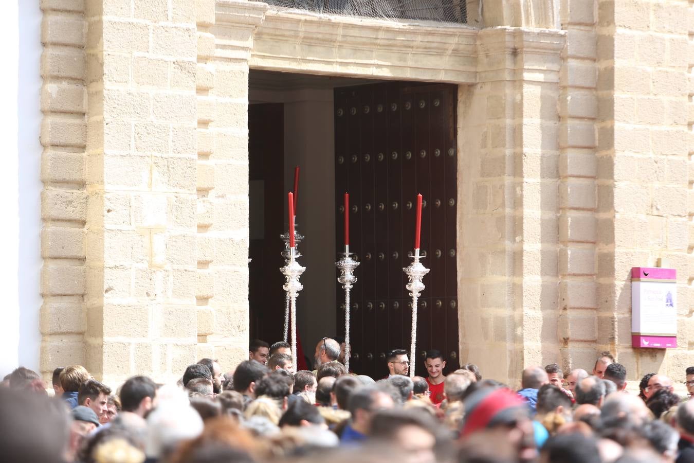 FOTOS: La Paz procesiona por la calles de Cádiz. Semana Santa 2018