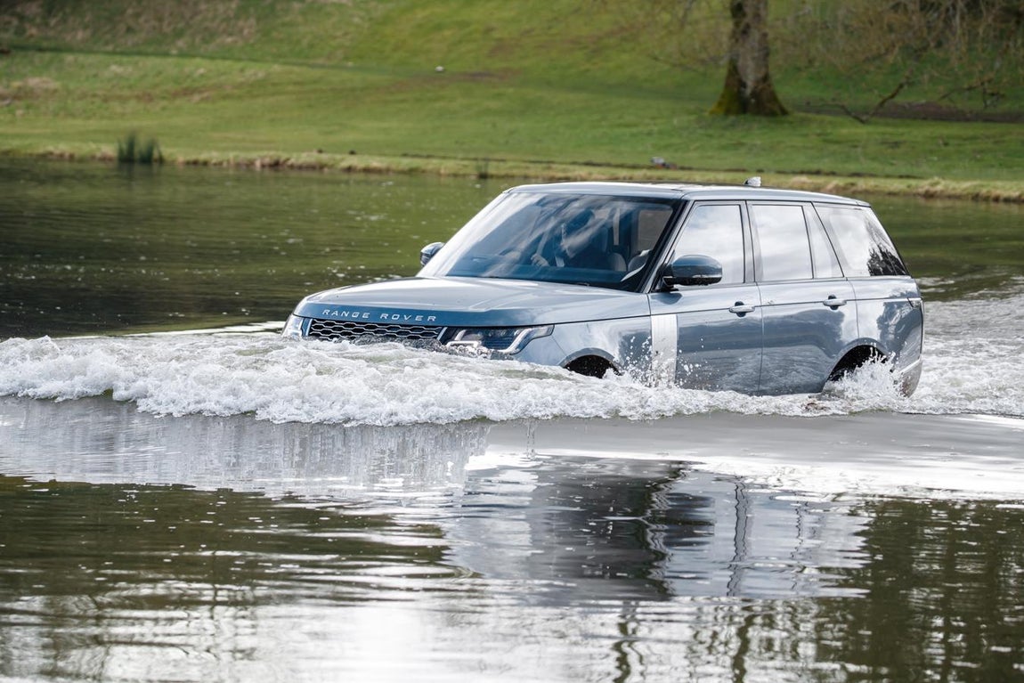 Fotogalería: así es el nuevo Range Rover P400e híbrido enchufable