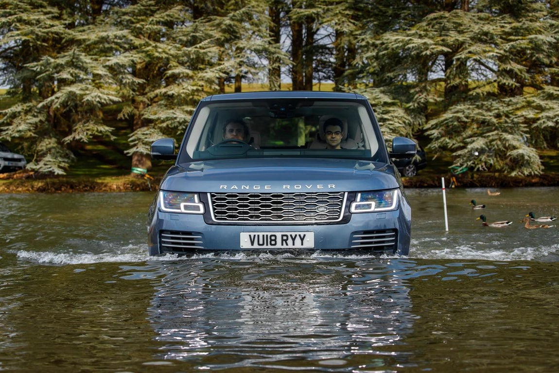Fotogalería: así es el nuevo Range Rover P400e híbrido enchufable