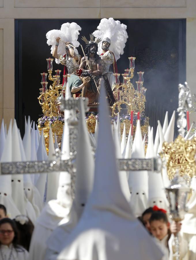 En fotos, el discurrir de la hermandad de la Merced por Córdoba