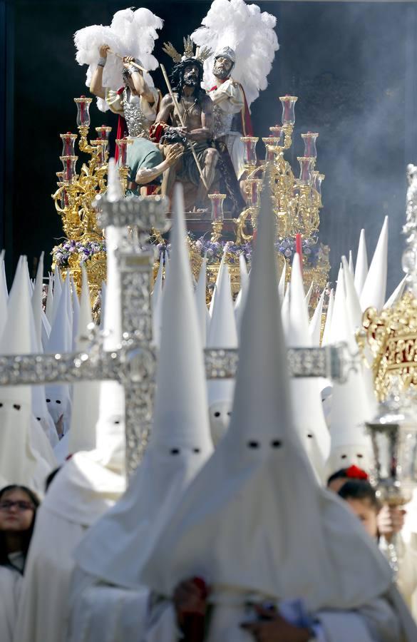 En fotos, el discurrir de la hermandad de la Merced por Córdoba