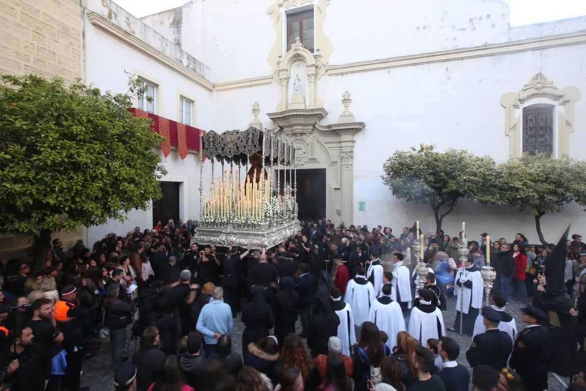 FOTOS: Veracruz el Lunes Santo en la Semana Santa de Cádiz 2018