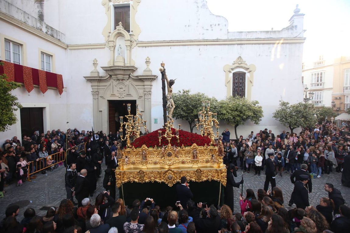 FOTOS: Veracruz el Lunes Santo en la Semana Santa de Cádiz 2018