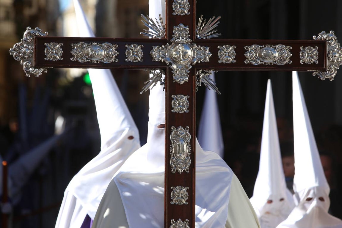 FOTOS: El Nazareno del Amor en la Semana Santa de Cádiz 2018
