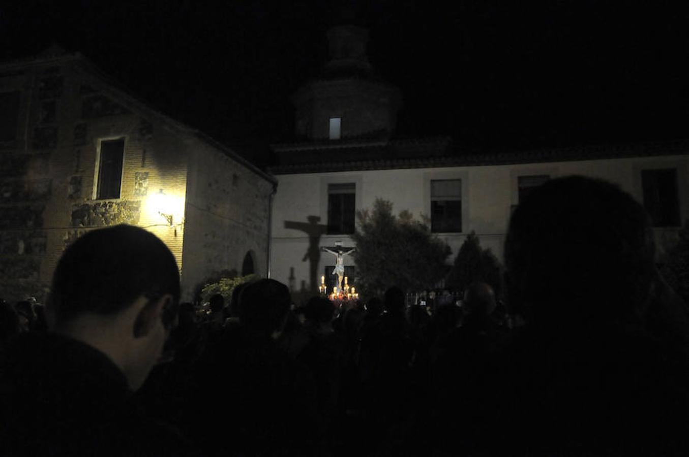 Las procesiones del Lunes Santo, en imágenes