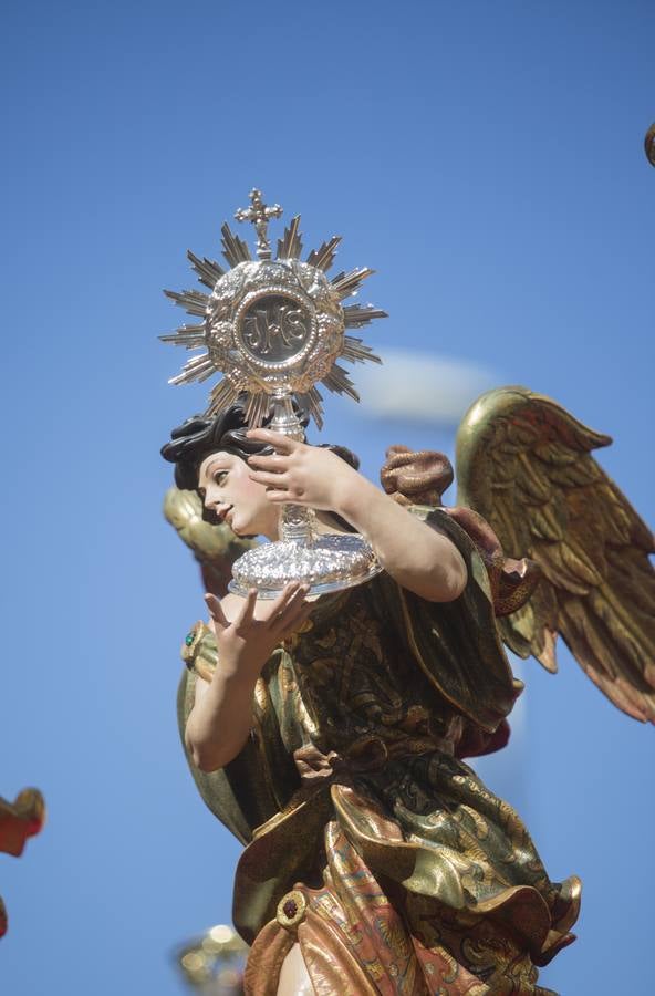 En fotos, la salida triunfal de San Benito en la Semana Santa de Sevilla 2018