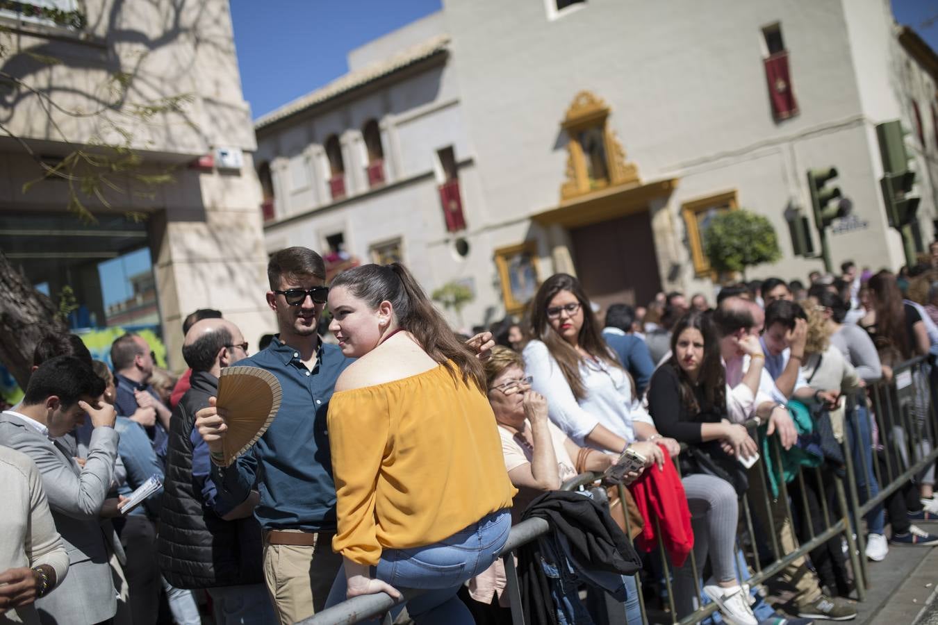 En fotos, la salida triunfal de San Benito en la Semana Santa de Sevilla 2018