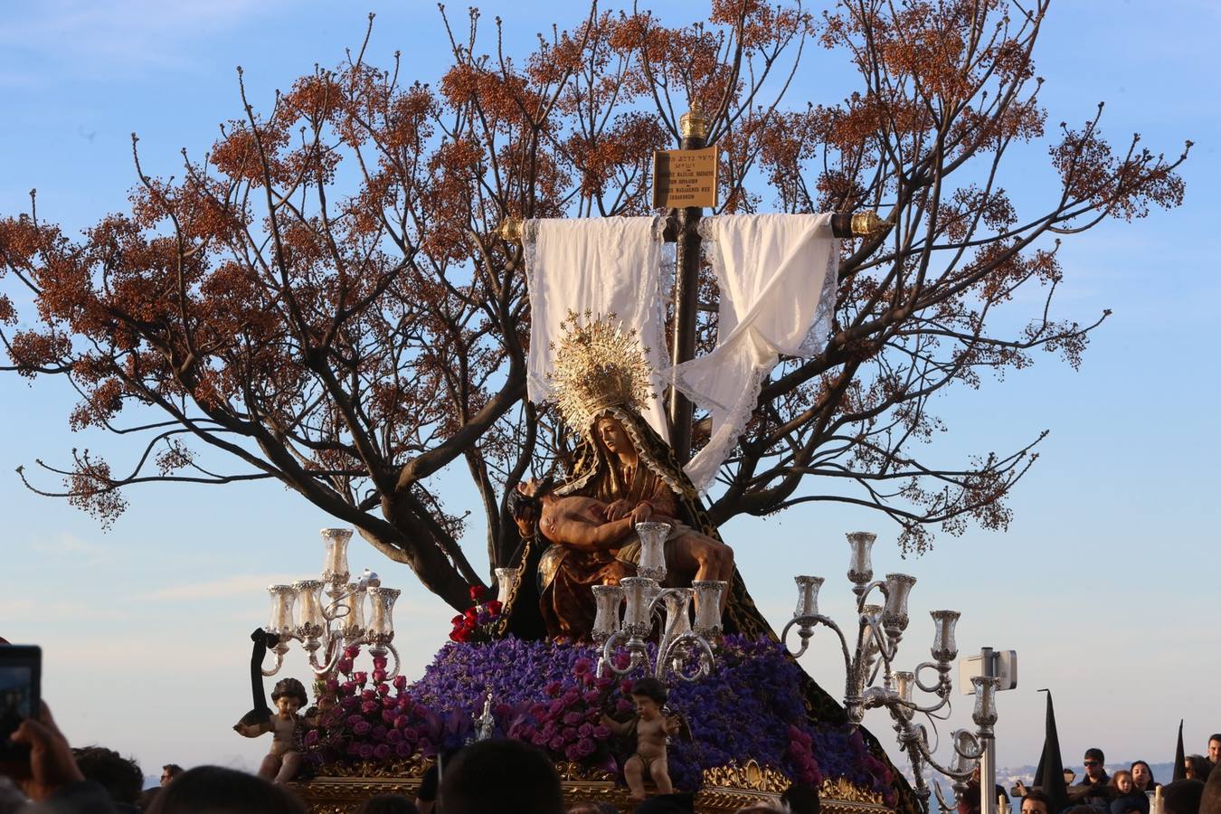 El Caminito recorre las calles de Cádiz el Miércoles Santo