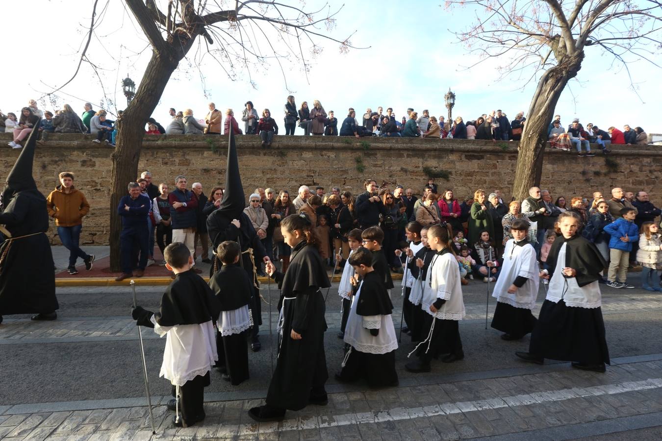 El Caminito recorre las calles de Cádiz el Miércoles Santo