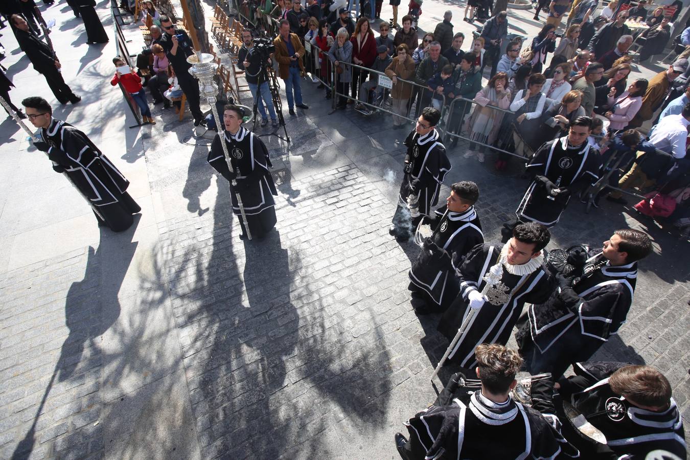 El Santo Entierro, en el Sábado Santo de Cádiz