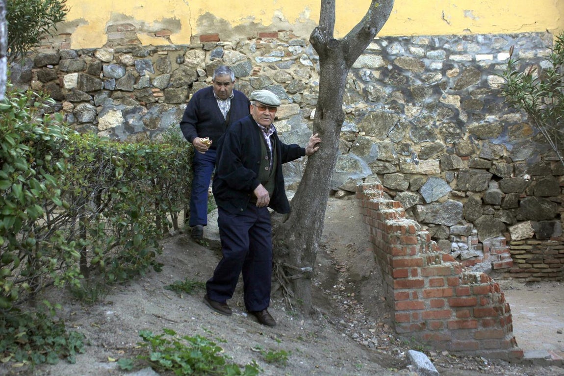 La protesta de los agricultores por la plaga de conejos, en imágenes