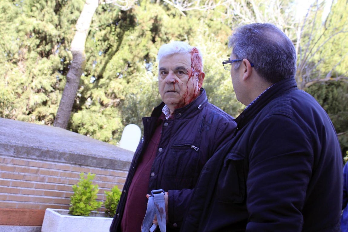 La protesta de los agricultores por la plaga de conejos, en imágenes