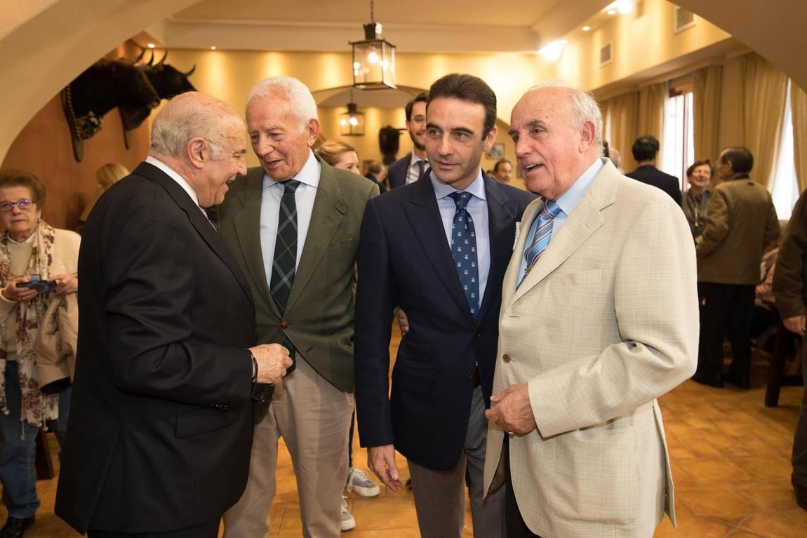 En imágenes, el homenaje a Enrique Ponce de la plaza de toros de Córdoba