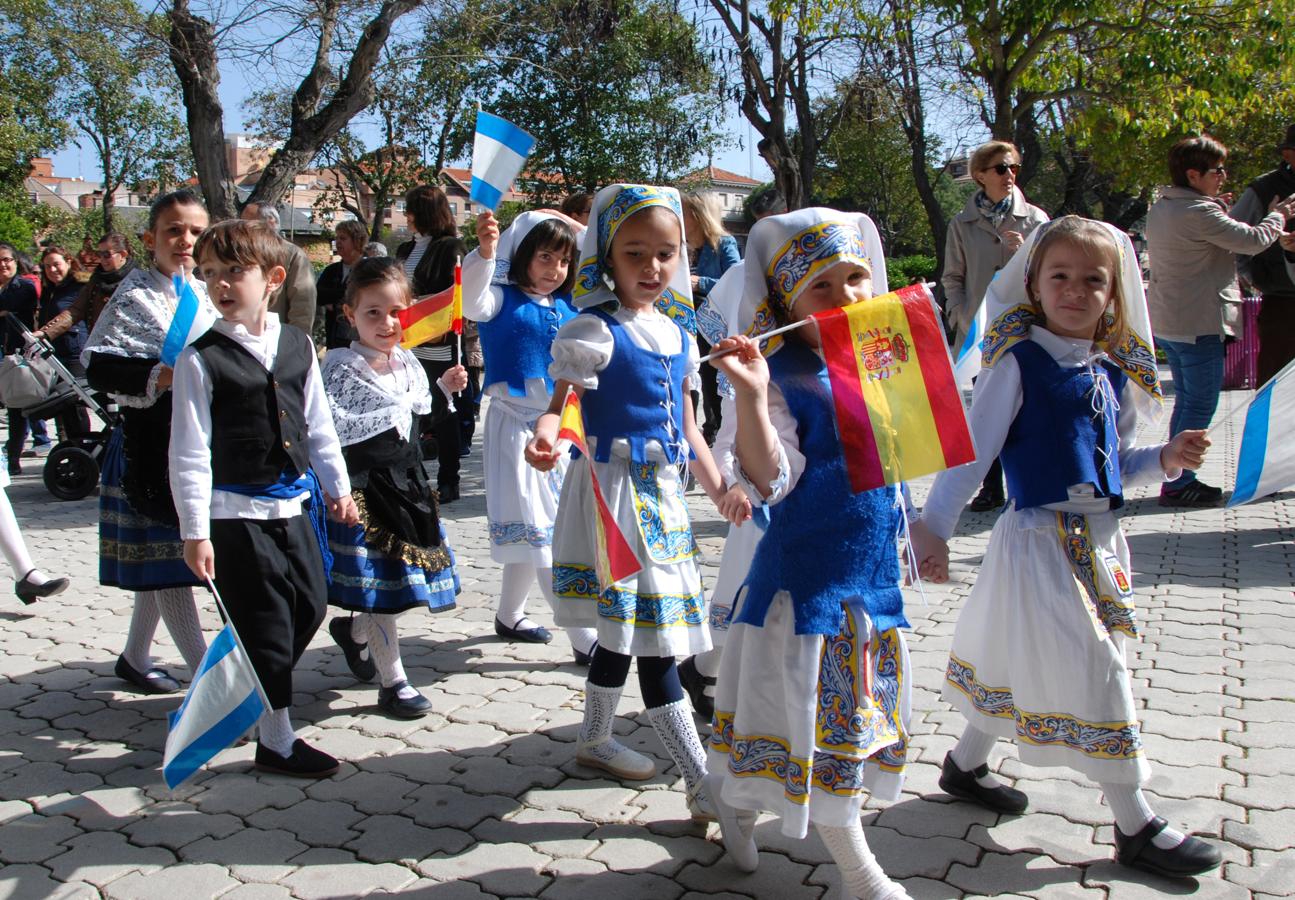 El cortejo infantil de Mondas, en imágenes