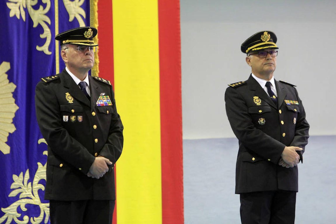 El acto de la toma de posesión de Ángel Alcázar Sempere como jefe provincial de la Policía en Toledo