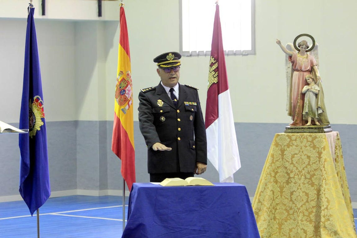 El acto de la toma de posesión de Ángel Alcázar Sempere como jefe provincial de la Policía en Toledo