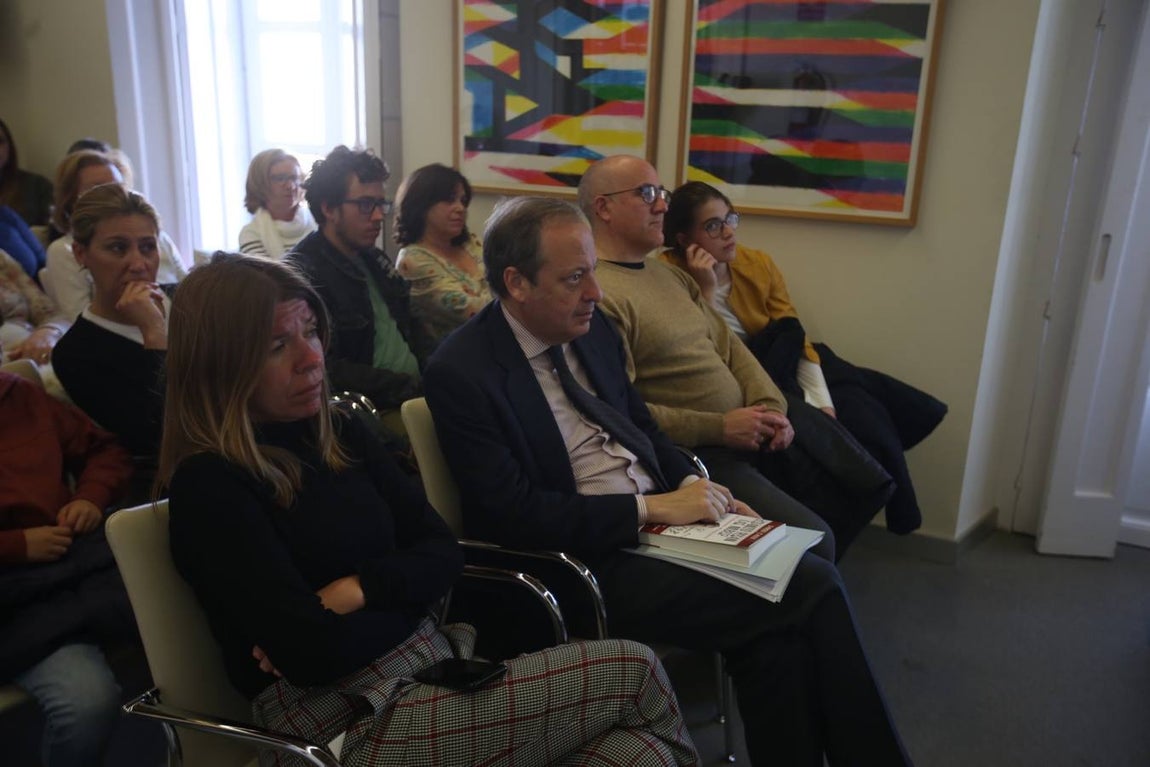 David Calle presenta en Cádiz &#039;¿Cuánto pesan las nubes?&#039;