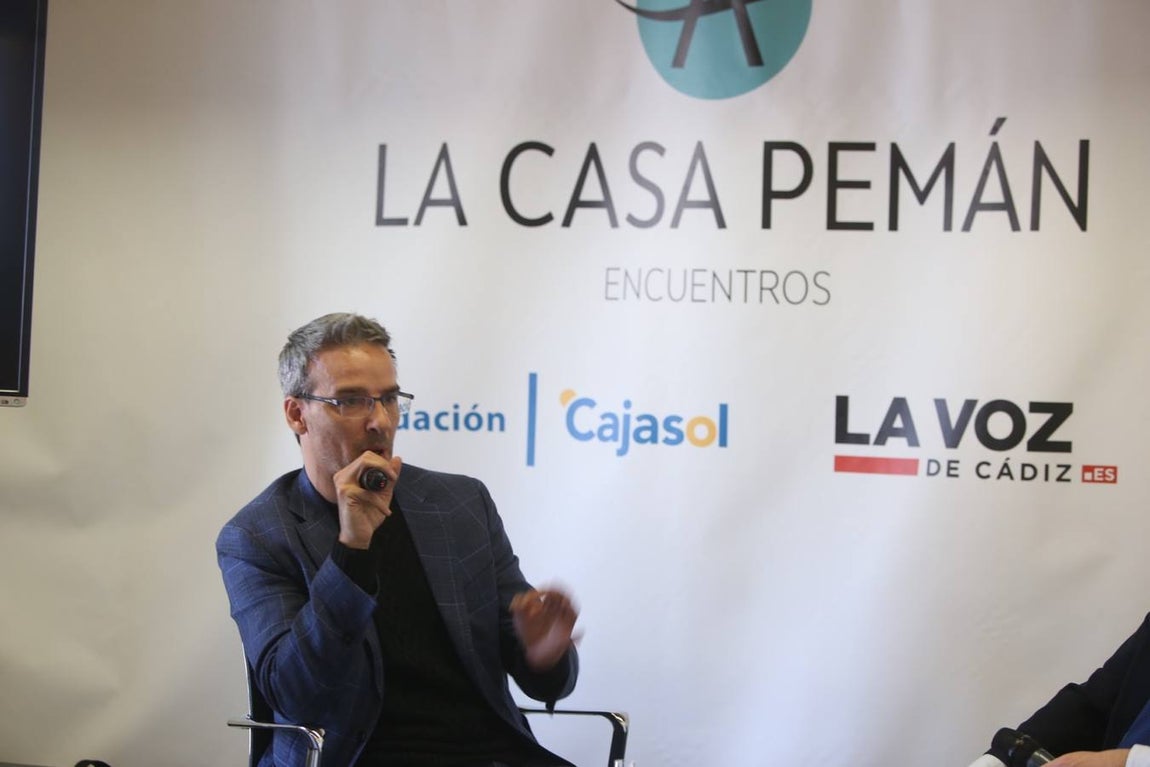 David Calle presenta en Cádiz &#039;¿Cuánto pesan las nubes?&#039;