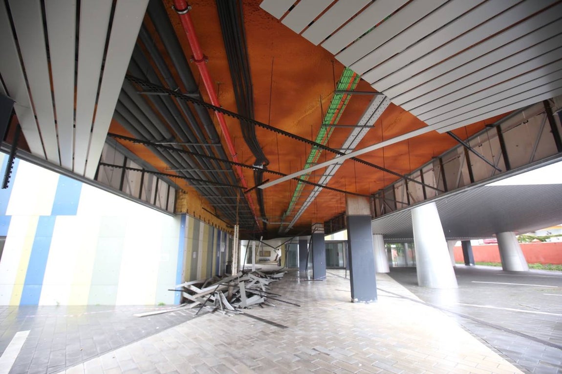 Fotos: Destrozos en el Conservatorio de Música de Cádiz por el temporal