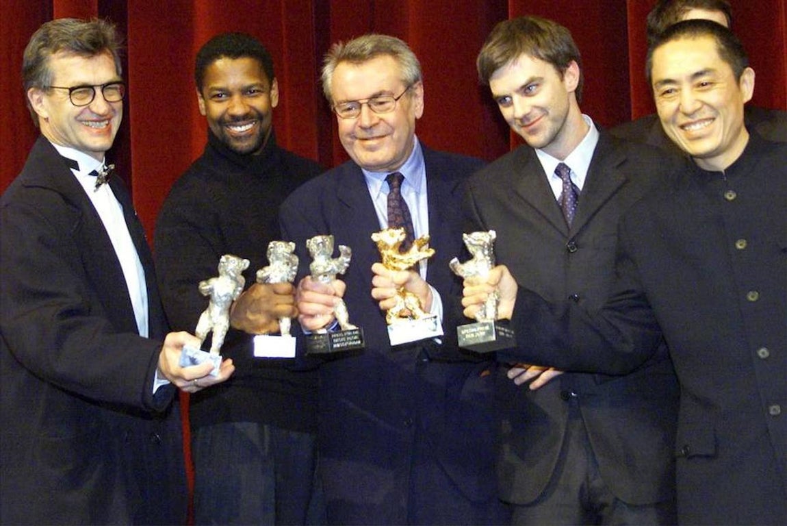 Junto con Wim Wenders, Denzel Washington y otros triunfadores del Festival de Berlín. 