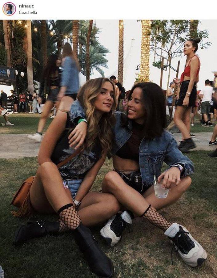 Nina Urgell Cloquell también disfruta de Coachella junto a sus amigas e influencers, entre las que se encuentra María Pombo. 