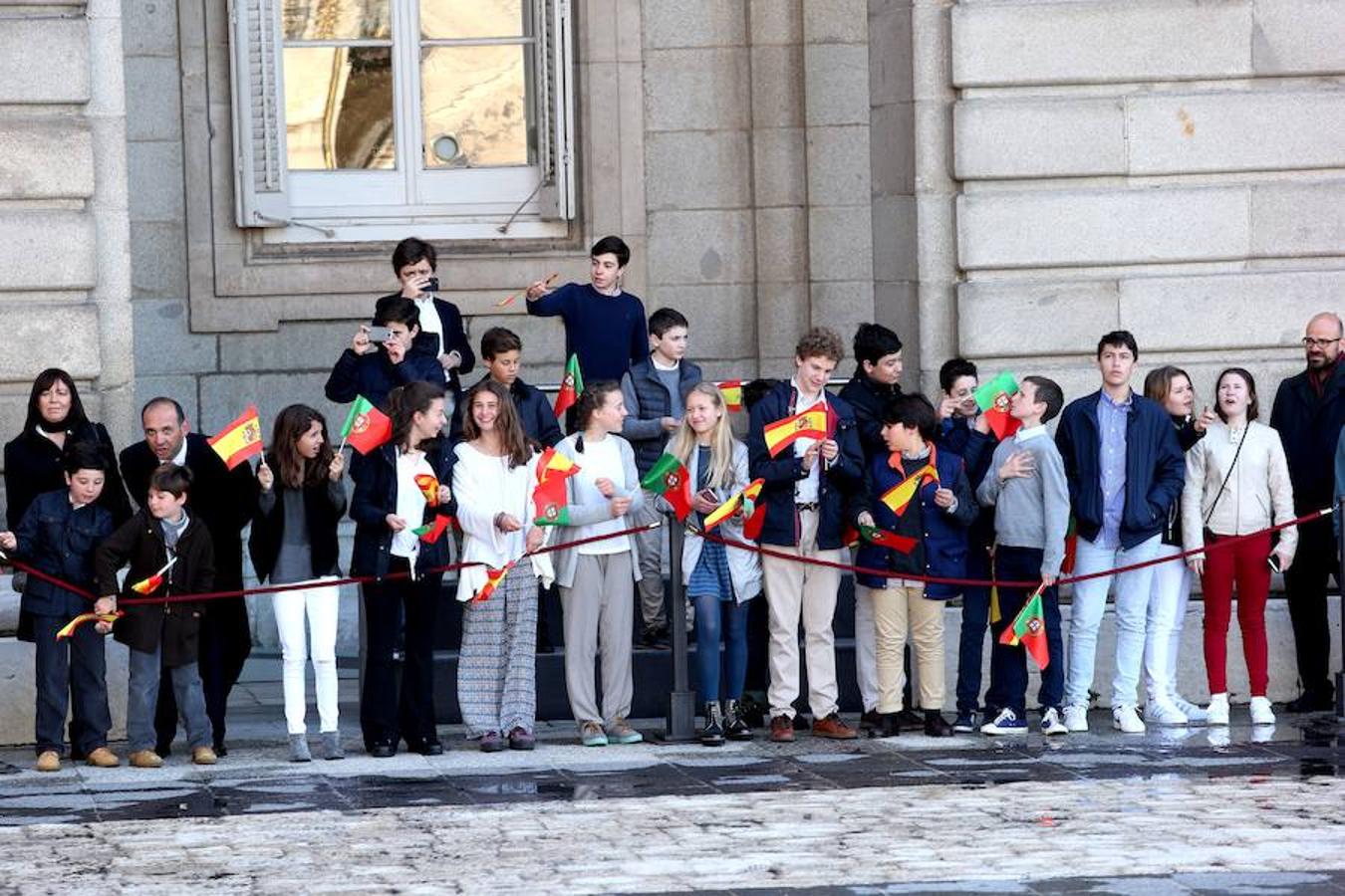 Los Reyes reciben al presidente del Portugal en el Palacio Real